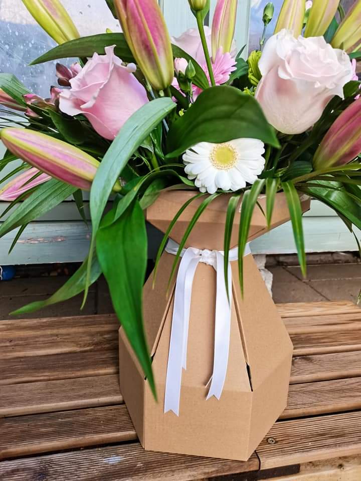 Lisburn Flower Delivery - Luxury Seasonal Bouquet